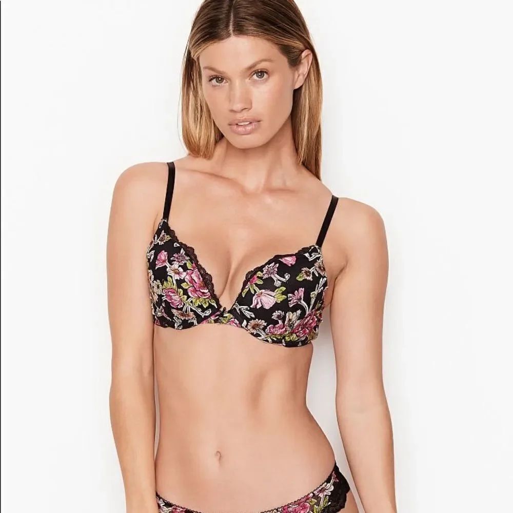 ✨Embroidered Lace Floral Push Up Bra✨